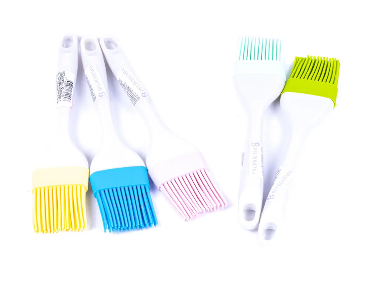 КИСТЬ ДЛЯ ТЕСТА силиконовая с пластмассовой ручкой 22 см (арт. SC-294, код 622947)