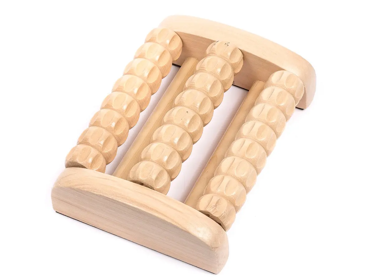 МАССАЖЕР деревянный для ног "Ножное счастье" 16*11,5*4,5 см (арт. 26885618, код 225316)