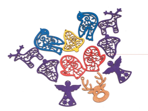 НАБОР УКРАШЕНИЙ ЕЛОЧНЫХ деревянных (фанера) 12 шт. 9,7*6,7 см (арт. BB101823, код 242351)