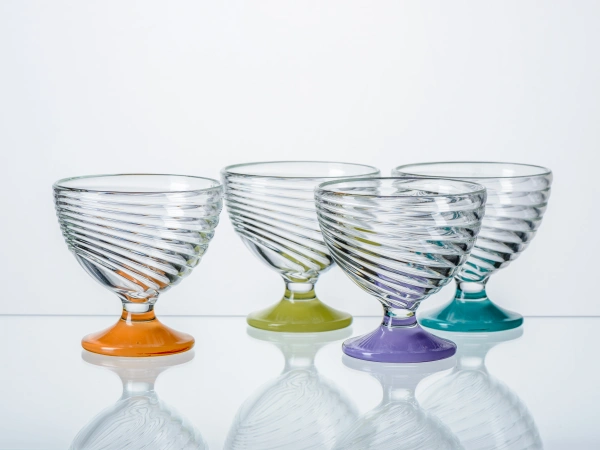 КРЕМАНКА стеклянная "Бриз" 300 мл с цветным дном (арт. 03с1093 ЛМ Н, код 047444)