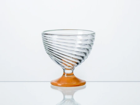 КРЕМАНКА стеклянная "Бриз" 300 мл с цветным дном (арт. 03с1093 ЛМ Н, код 047444)