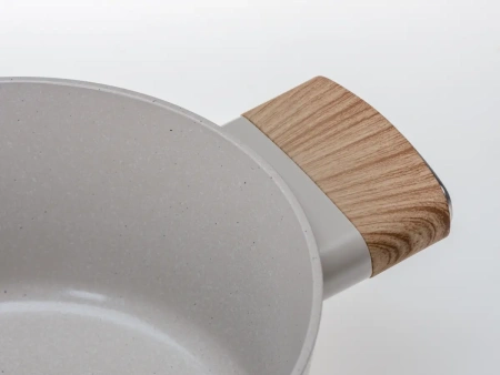 КАСТРЮЛЯ алюминиевая с керамическим покрытием "Ceramic Latte" 20*9 см/2 л со стеклянной крышкой (арт. BS11435, код 263080)