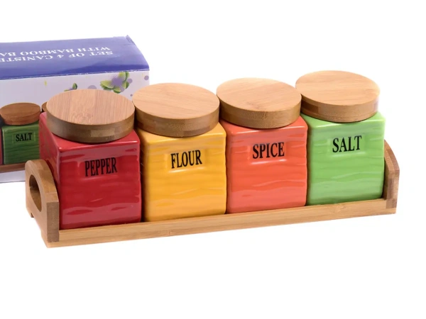 НАБОР БАНОК ДЛЯ СЫПУЧИХ ПРОДУКТОВ керамических 4 шт. 300 мл на деревянной подставке 32*9,5*10,5 см (арт. 25561254, код 229370)